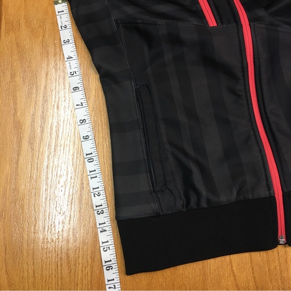 The North Face Women’s Thatch Asymmetrical Zip Hoodie Jacket. Sz S - Picture 12 of 12